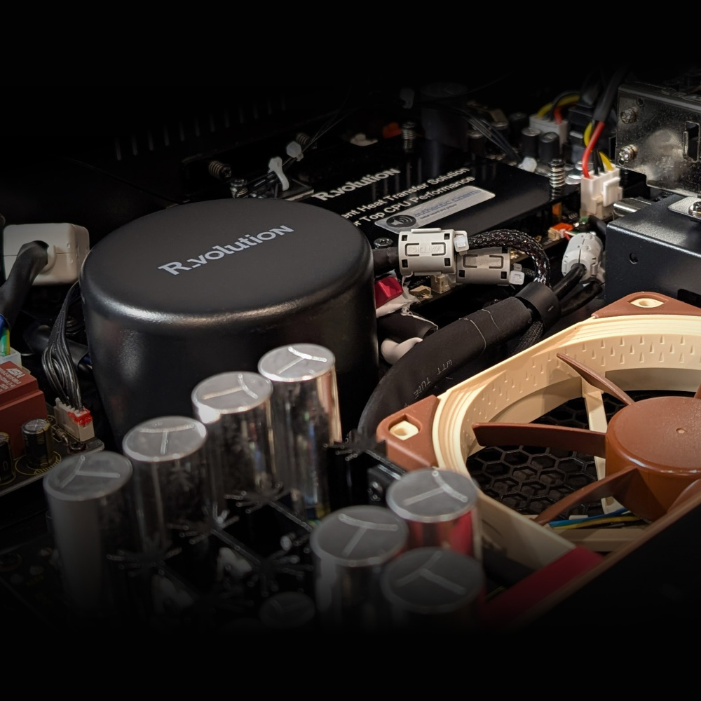 R_VOLUTION PLAYER PRO 8K AUTHENTIC CINEMA SIGNATURE EDITION